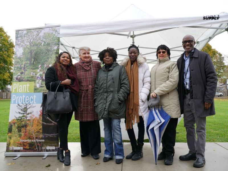 Councillor Paula Fletcher with TCHC staff and tenants(© 2019 Stephen Mendoza / LEAF)