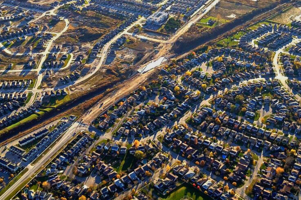 London, Ontario Urban Sprawl. Adam Colvin, FAL, via Wikimedia Commons (Adam Colvin, FAL, via Wikimedia Commons)